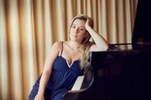 Laura Pastor. Pianista, compositora.